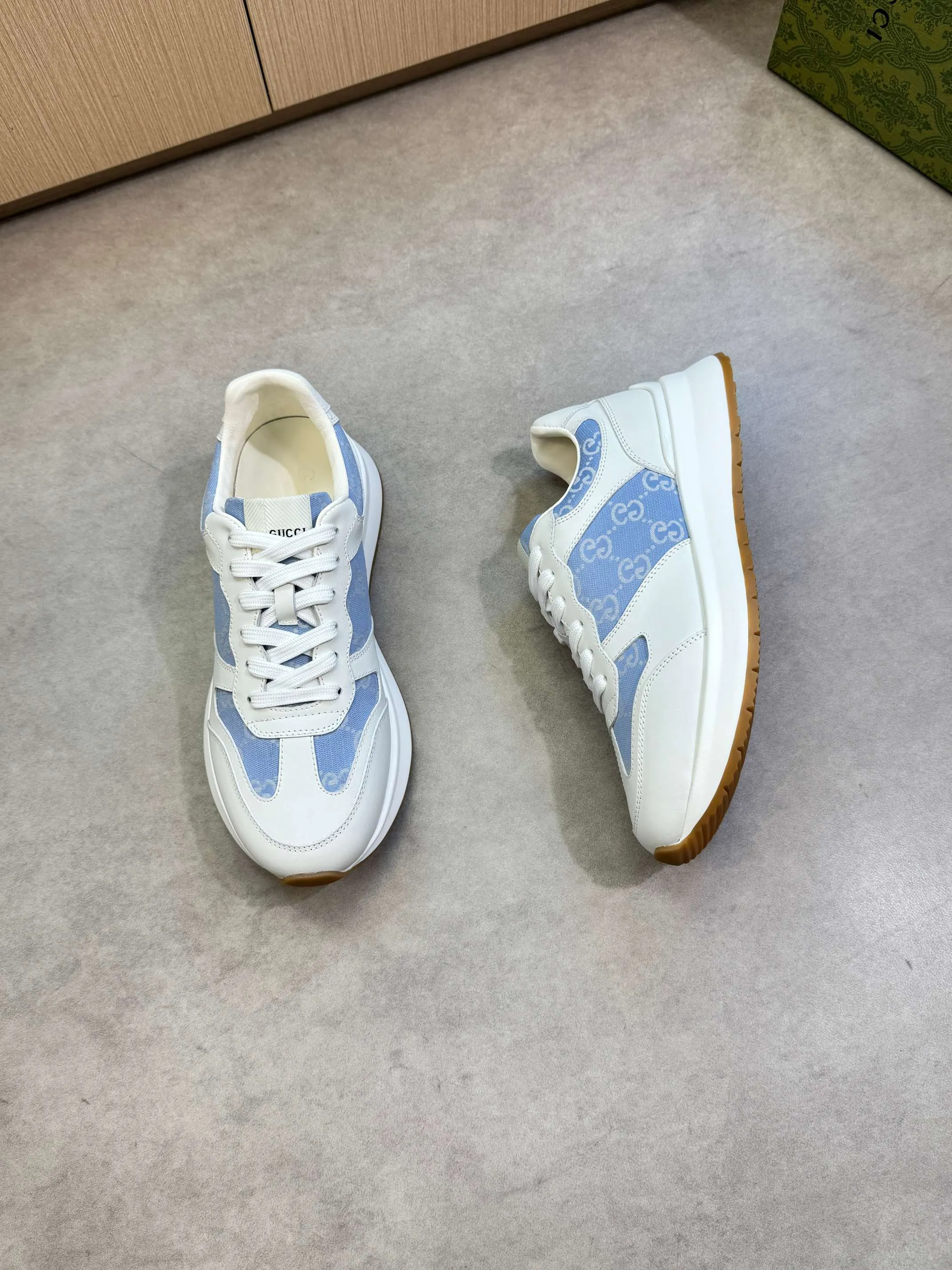 Men's shoes 💰800 [Gucci] Gucci - High-end quality original single casual sports shoes - Upper: 🔝 Nappa calfskin, brand totem cloth, tongue cloth label, heel silk screen brand LOGO - Lining: water-dyed cowhide - Outsole: ultra-light T men's shoes 💰U·Rubber; two-color molded outsole -Super high quality control·Fine workmanship: highlighted (high-end·luxury·grade) -Size :38-44 (45, can be customized)·GC0372